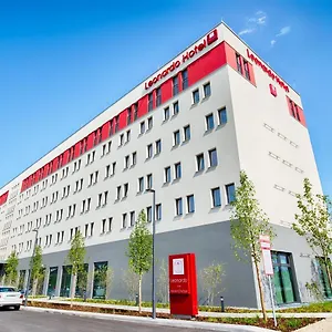 4* Отель Leonardo East